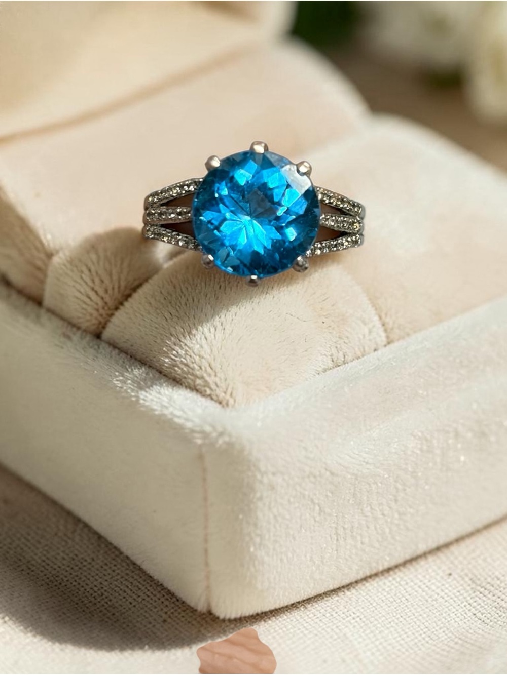 Stunning Designer Kay Jewelers Blue Topaz and Diamonds ring